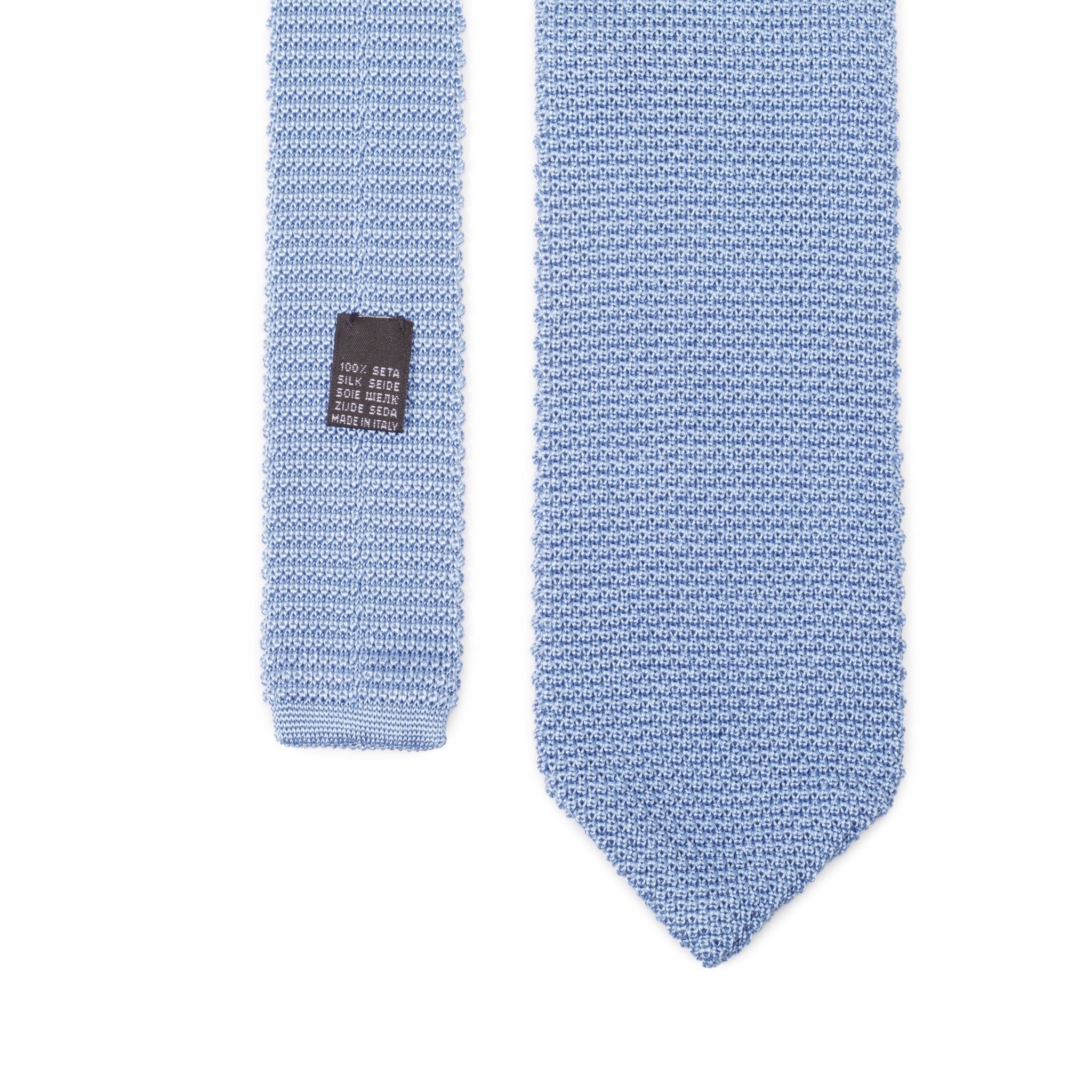 luxury-italian-knitted-silk-tie-light-blue