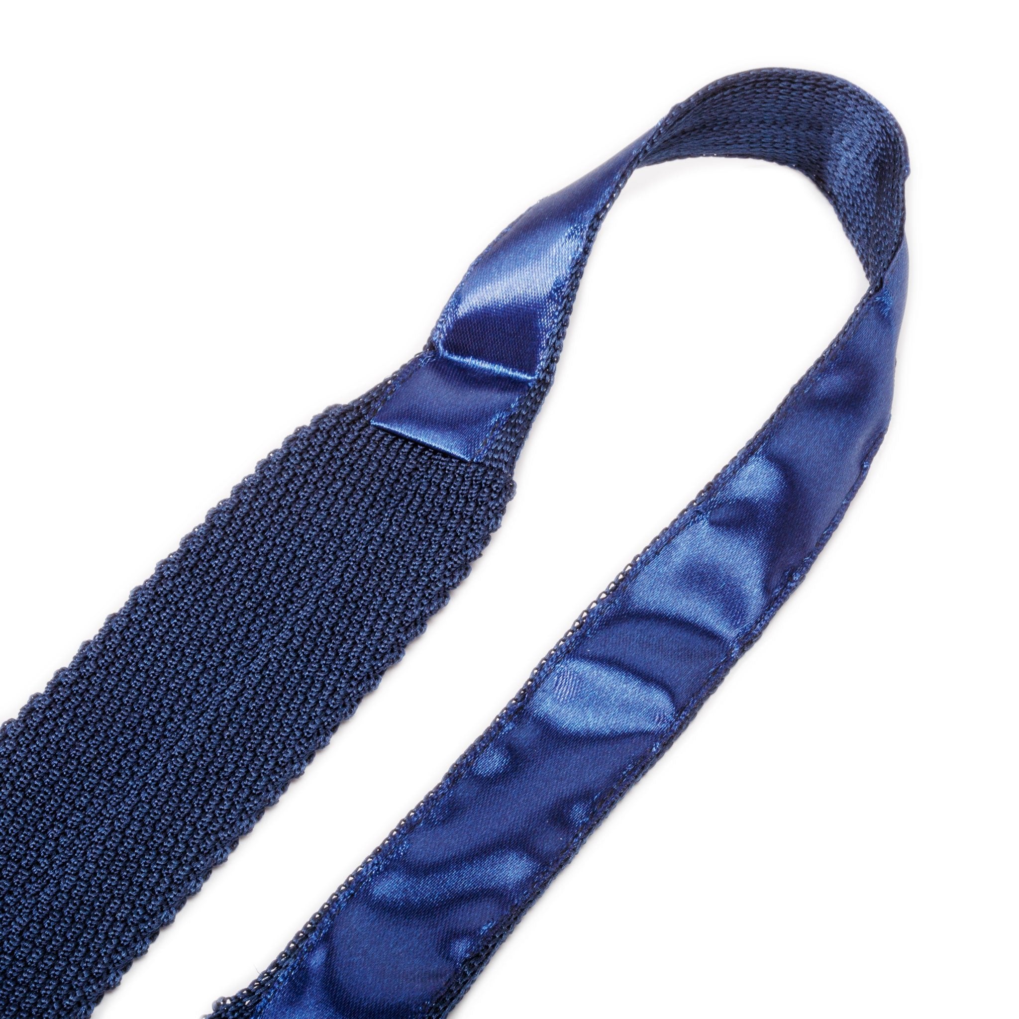 navy-blue-knitted-silk-tie-handmade-in-italy