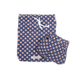 Boxer avec sac de frappe et petits cochons
