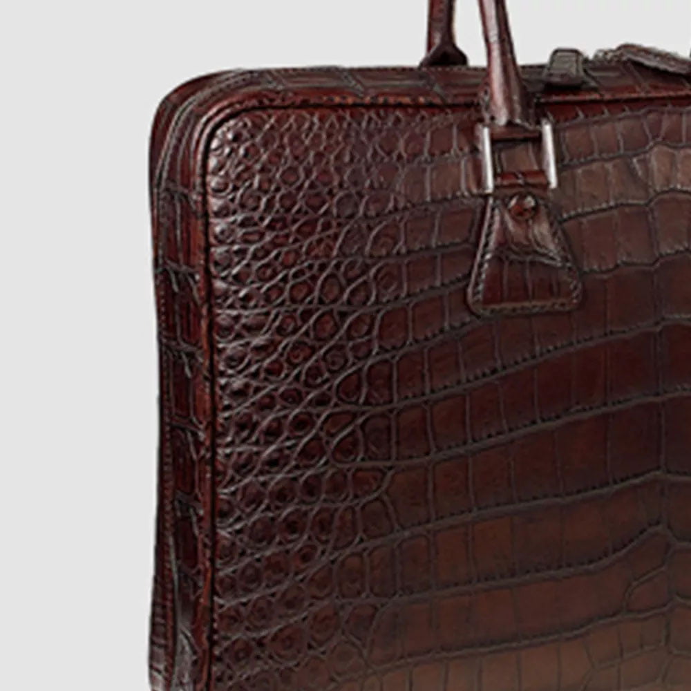 italian-crocodile-leather-document-holder-himalaya-interior-detail