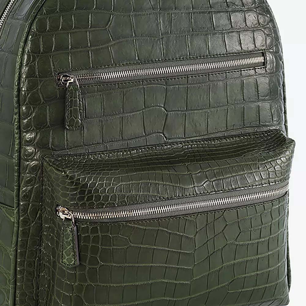 italian-calfskin-backpack-brick-red-trolley-sleeve-detail